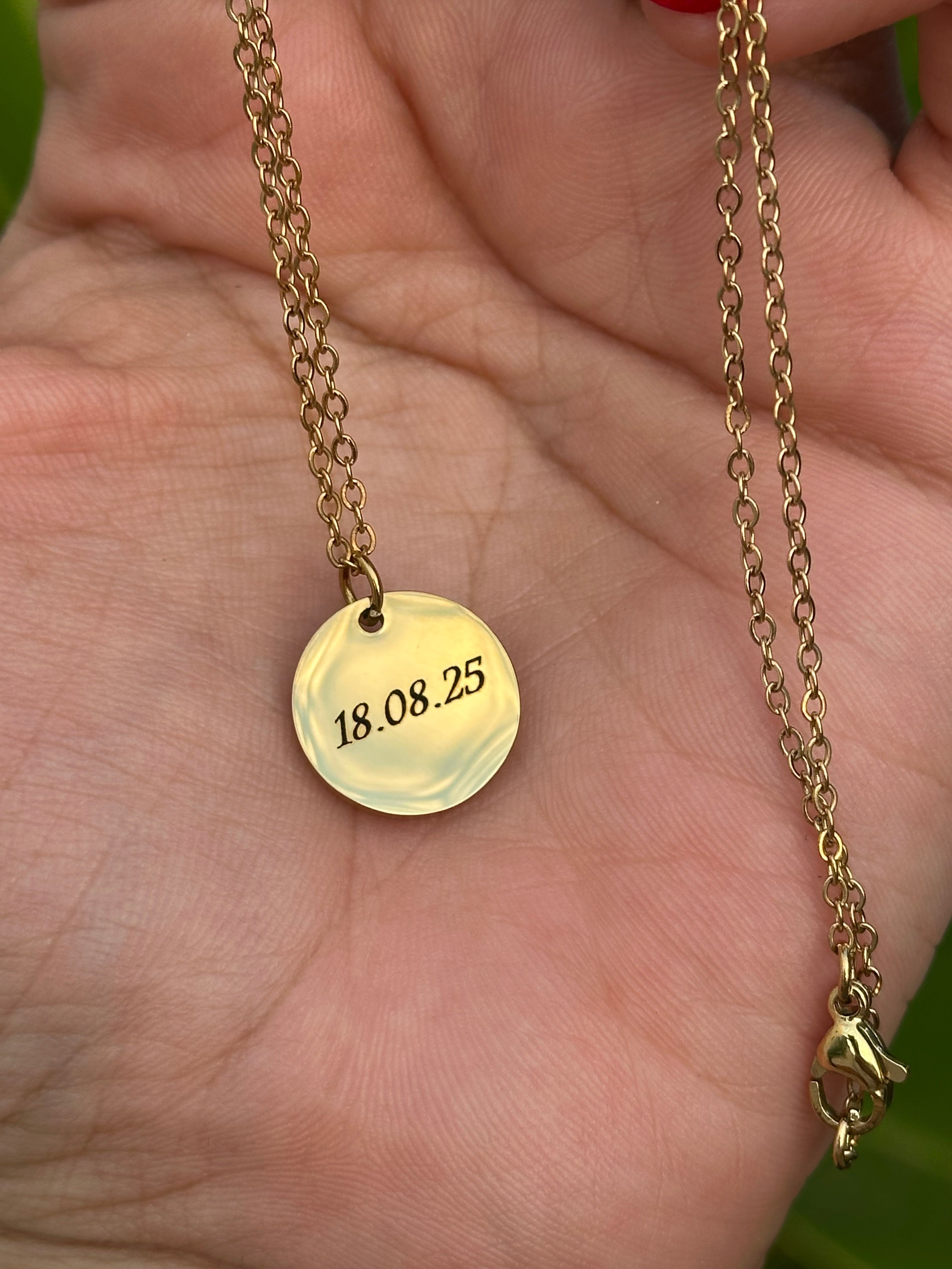 Hermoso Collar con Colgante Circular y Circonia - Letras y/o Fotograbado