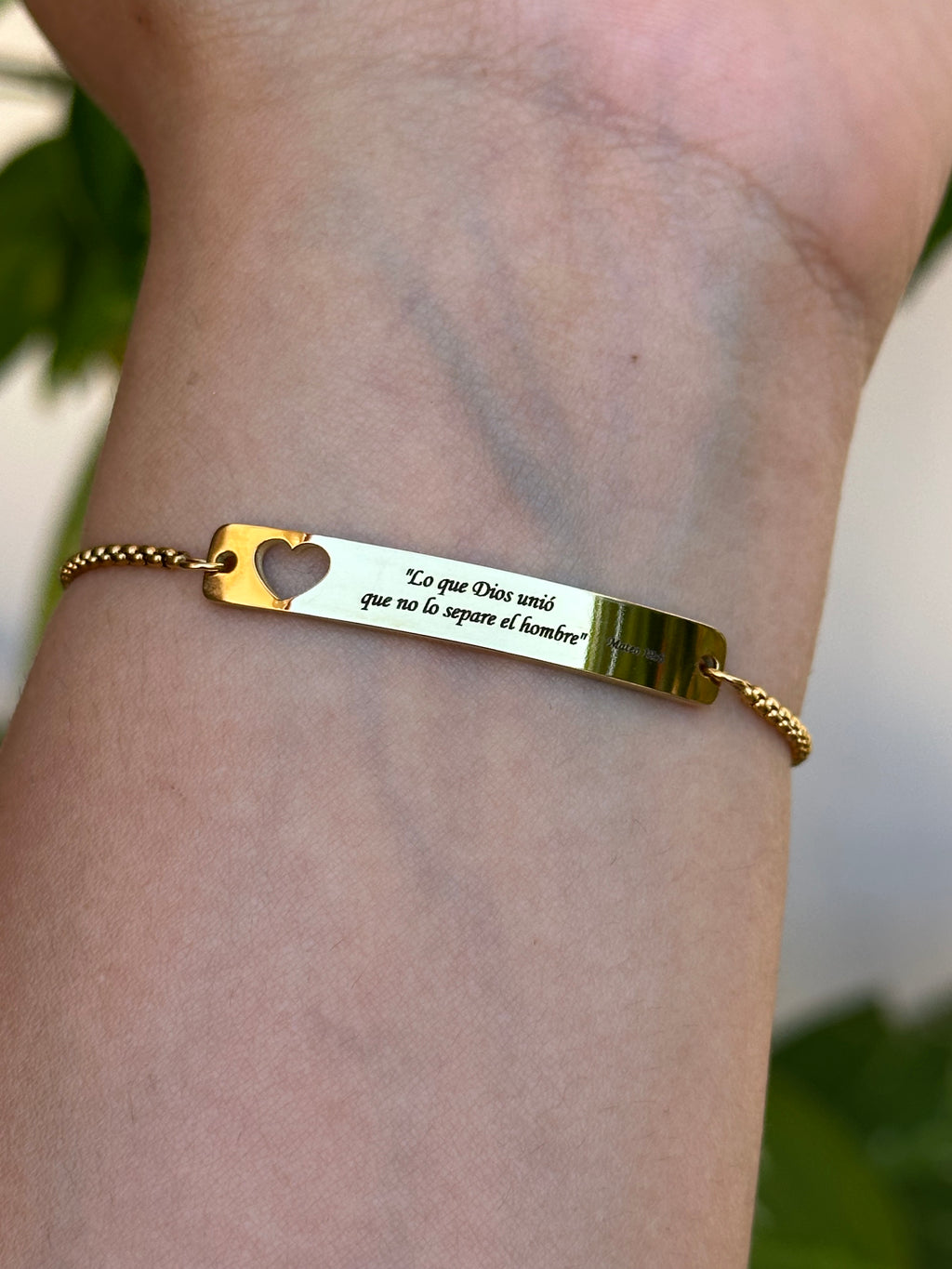 Pulsera con Placa y Corazón - Letras y/o Fotograbado