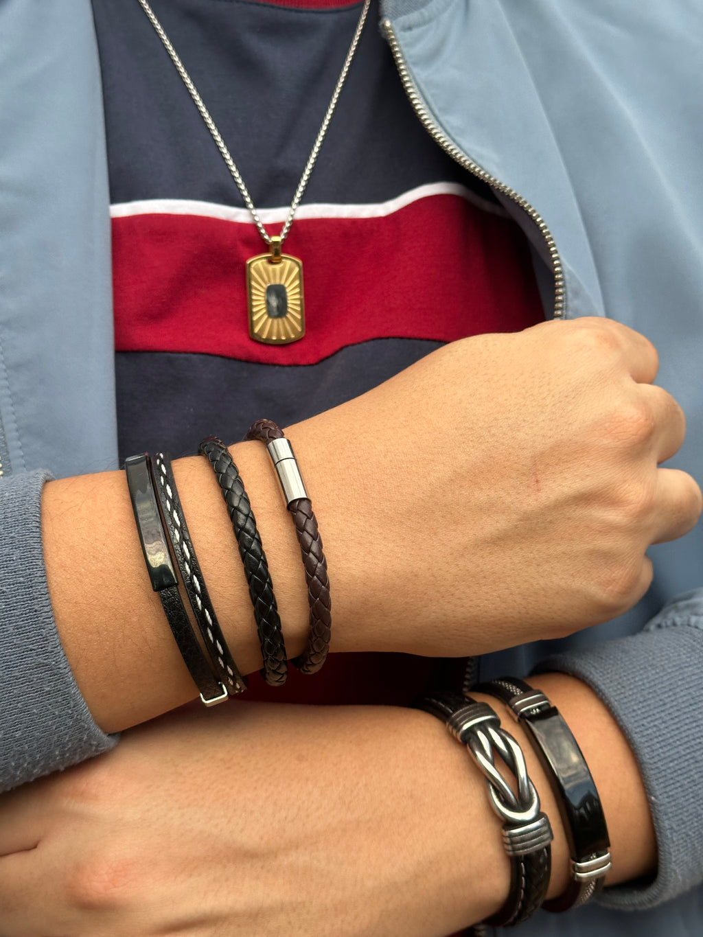 Pulsera cuero y malla metálica - Placa y cierre personalizado con nombre, frase, fecha o imagen 🌟