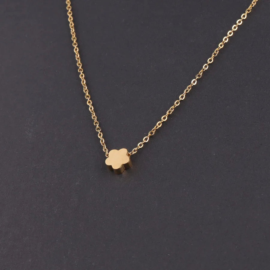 Collar con Dije de Flor - Letras