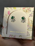 Aretes Básicos con Cristal Verde