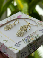 Juego de Aretes + Cadena de Mano de Fátima