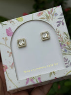 Aretes Esencial - Cuadrado con Circonias Blancas