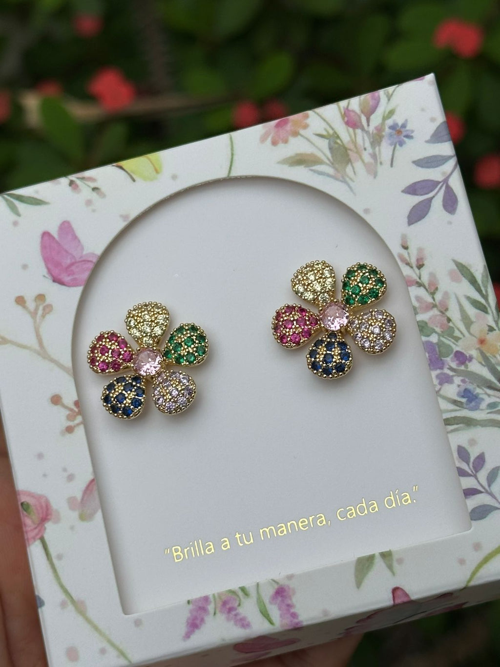 Arete Esencial Flor Multicolor
