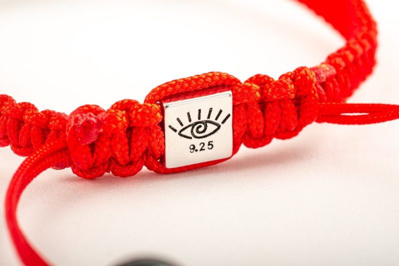 Hilo Rojo - Protección de San Benito y Ónix mate (mujer)