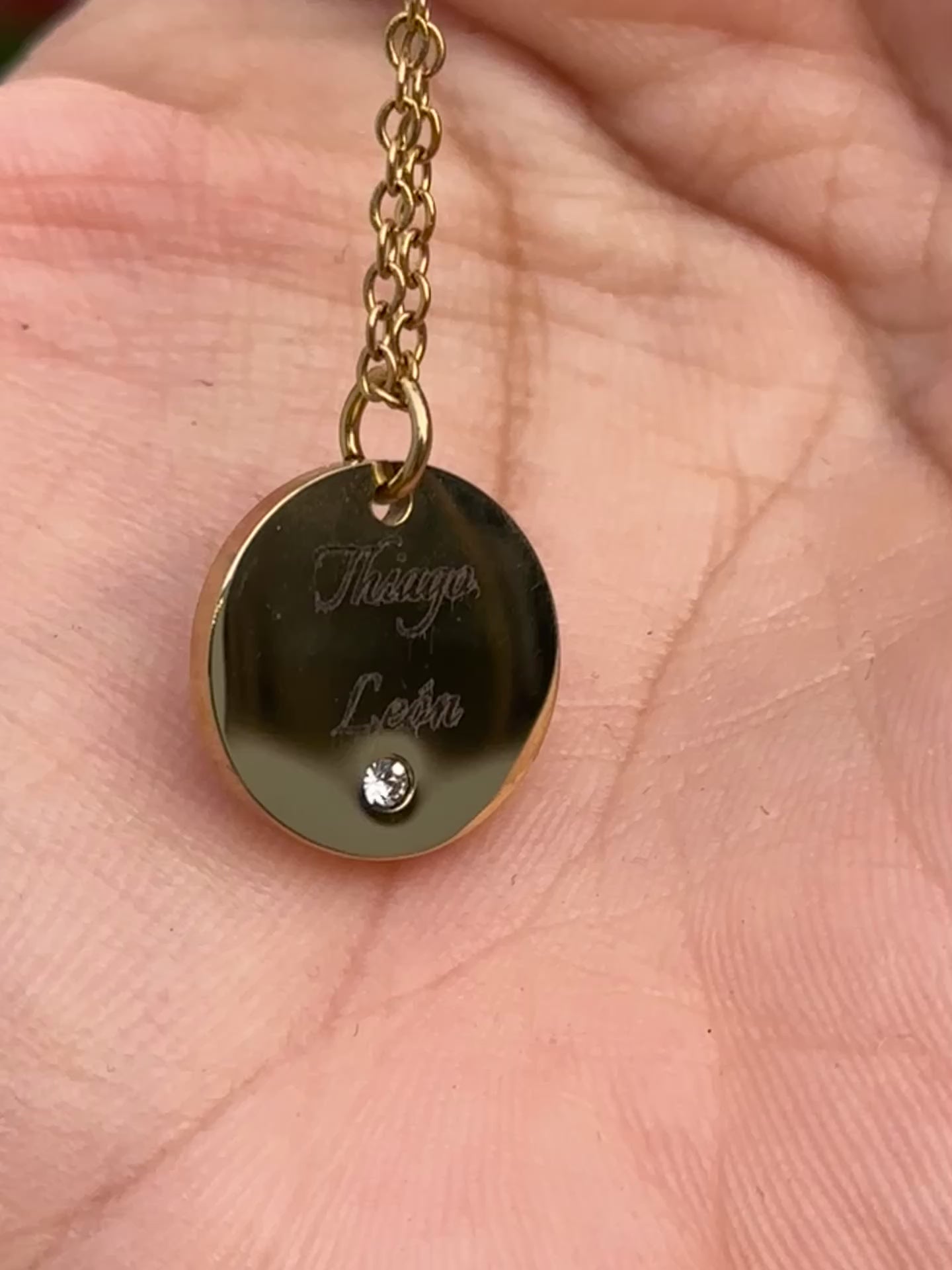 Hermoso Collar con Colgante Circular y Circonia - Letras y/o Fotograbado